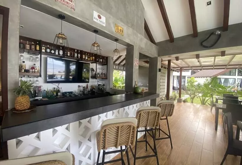 Amila Dive Beach Resort