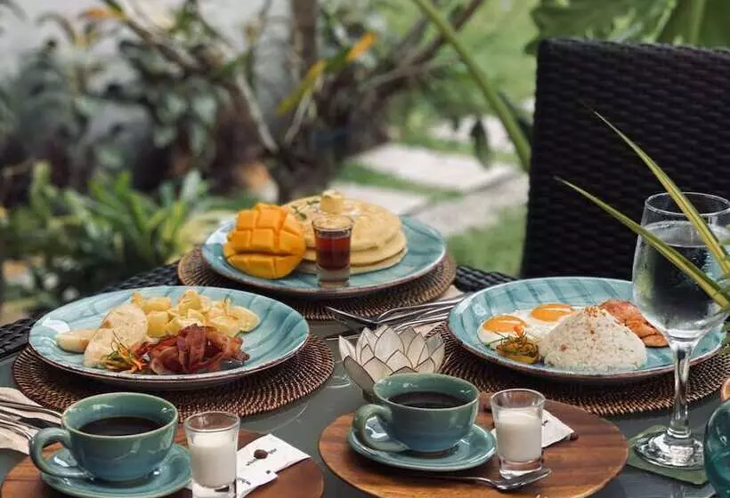 Amila Dive Beach Resort