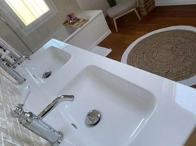 ベッドアンドブレックファースト Aurefees