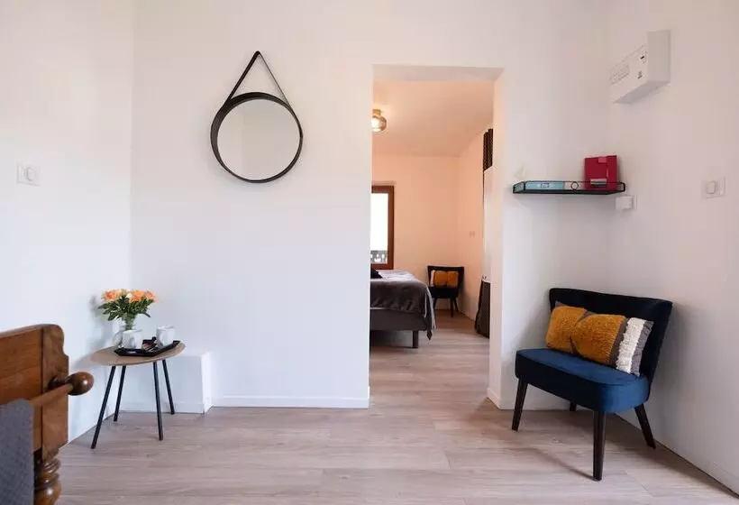 ベッドアンドブレックファースト Chalet Les Myrtilles