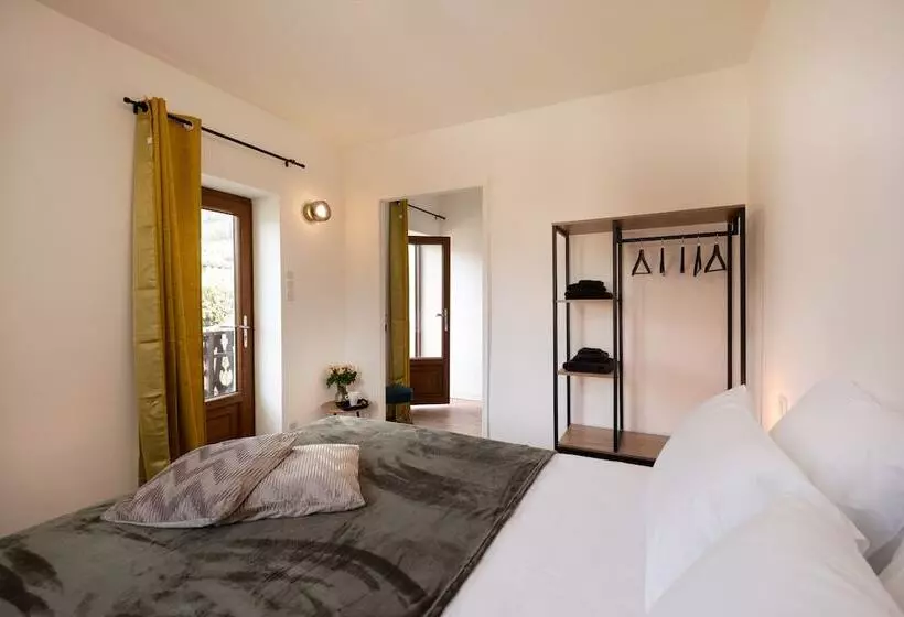 ベッドアンドブレックファースト Chalet Les Myrtilles