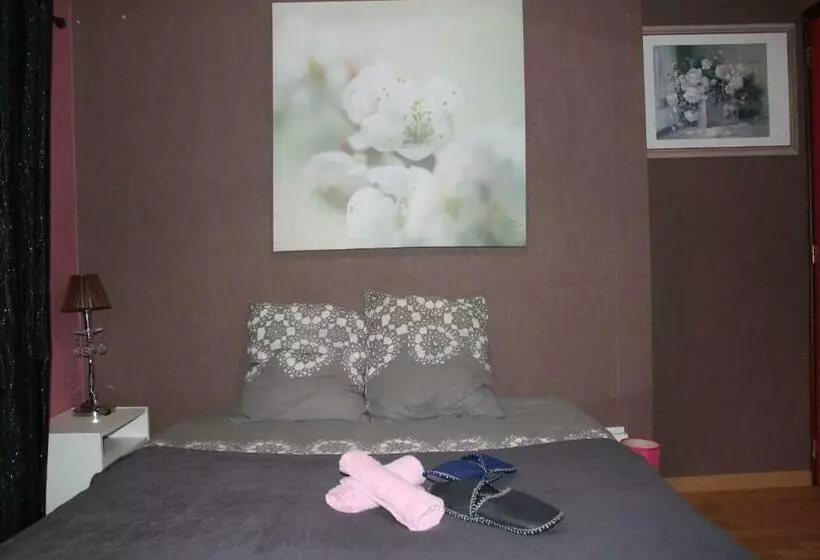 Aamiaismajoitus (B&B) Chambres D Hôtes Les Mésanges