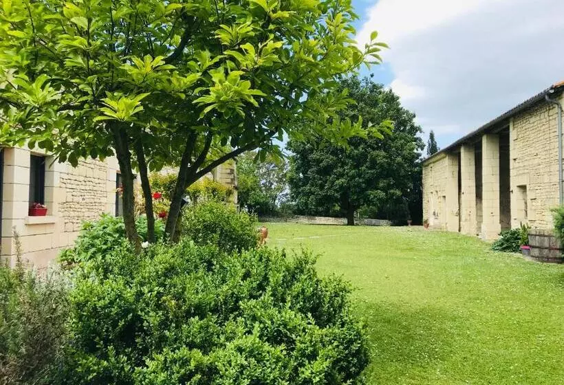 Aamiaismajoitus (B&B) Gîte Au Boom Coeur   Petit Déjeuner Inclus   Spa En Option