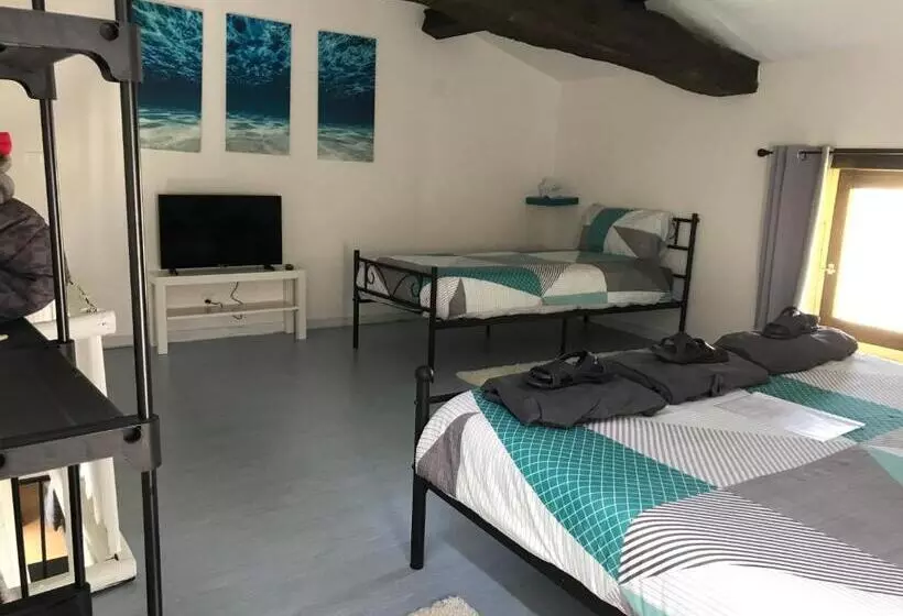 Aamiaismajoitus (B&B) Gîte Au Boom Coeur   Petit Déjeuner Inclus   Spa En Option