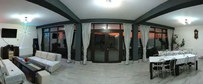 ホテル Agropensiunea Turistică Pasul Merișor