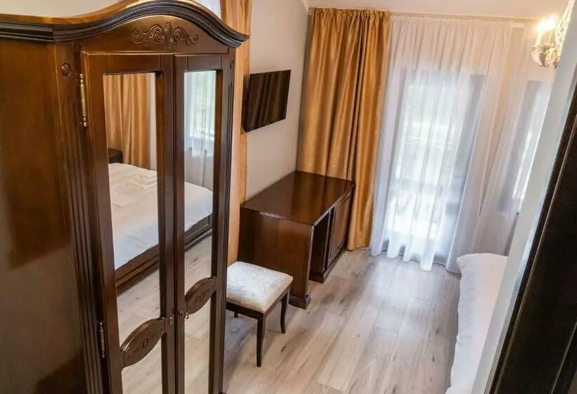 Hotelli Perla Dacilor