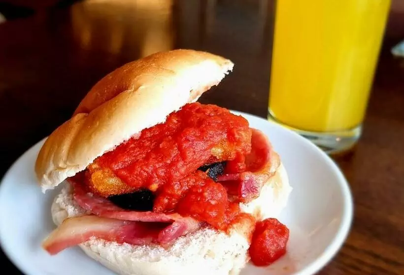 Hotelli The Railway Crossings