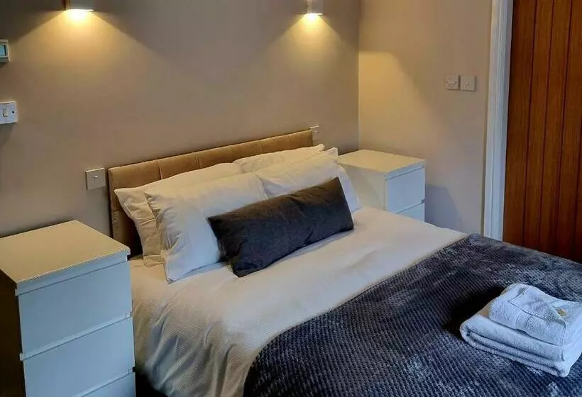 Hotelli The Railway Crossings