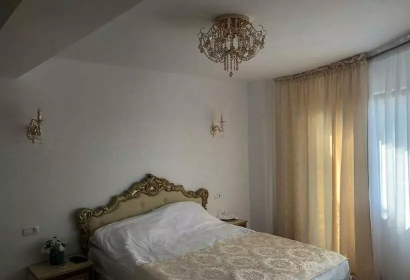 ペンション Florena House