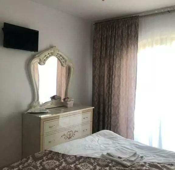 ペンション Florena House