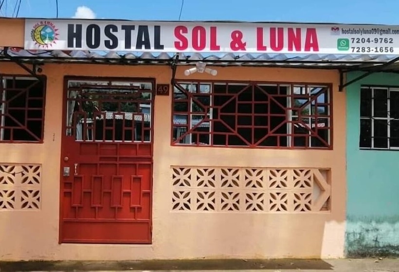پانسیون Hostal Sol Y Luna Hostel