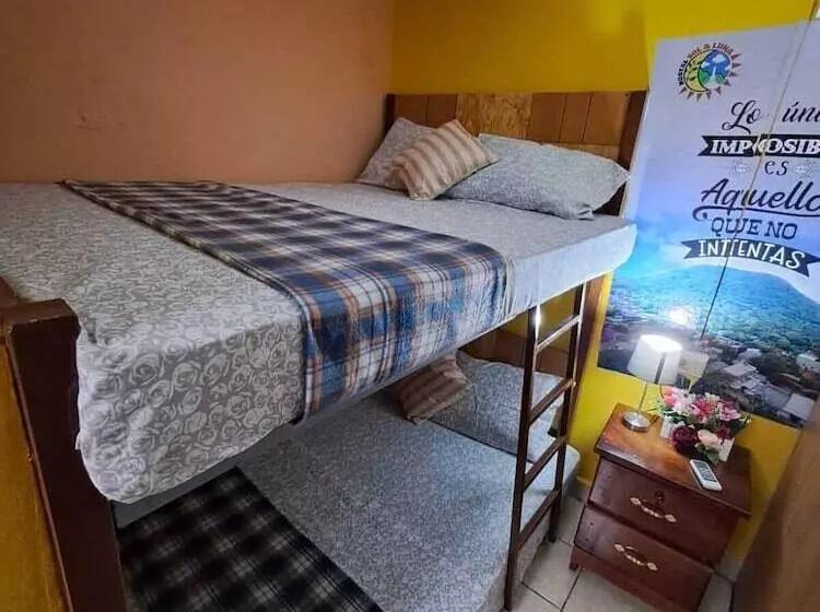 پانسیون Hostal Sol Y Luna   Hostel