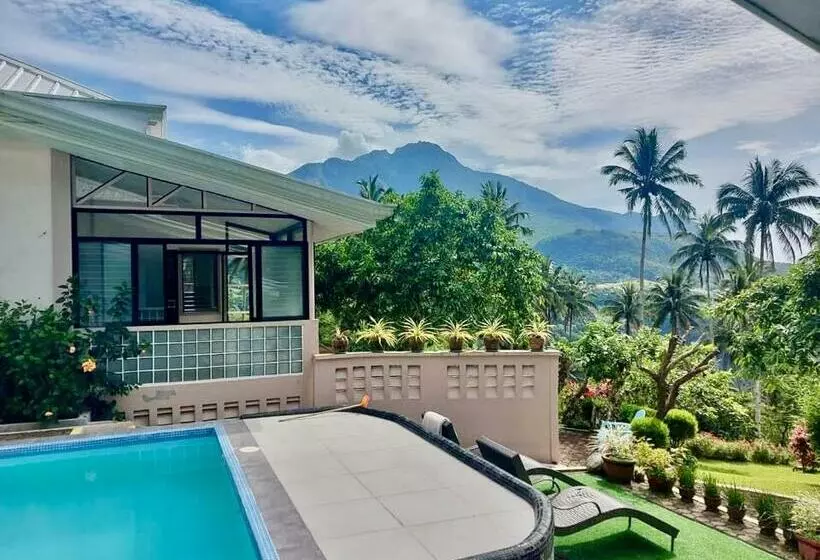 ペンション Shrivasta Cottages