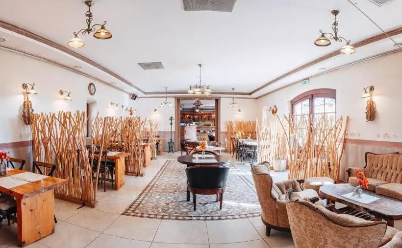 Majatalo Kastély Gróf Zichy