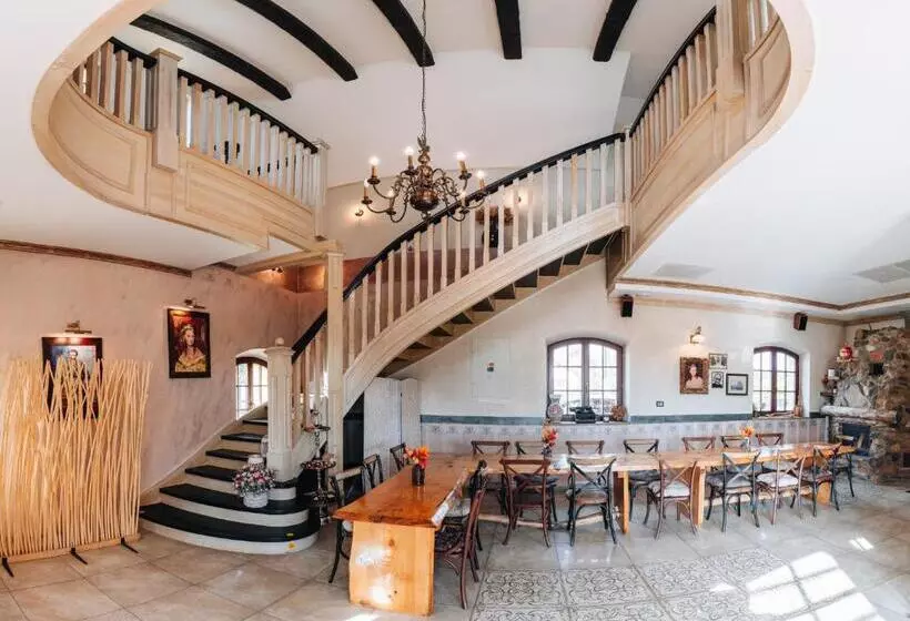 Majatalo Kastély Gróf Zichy