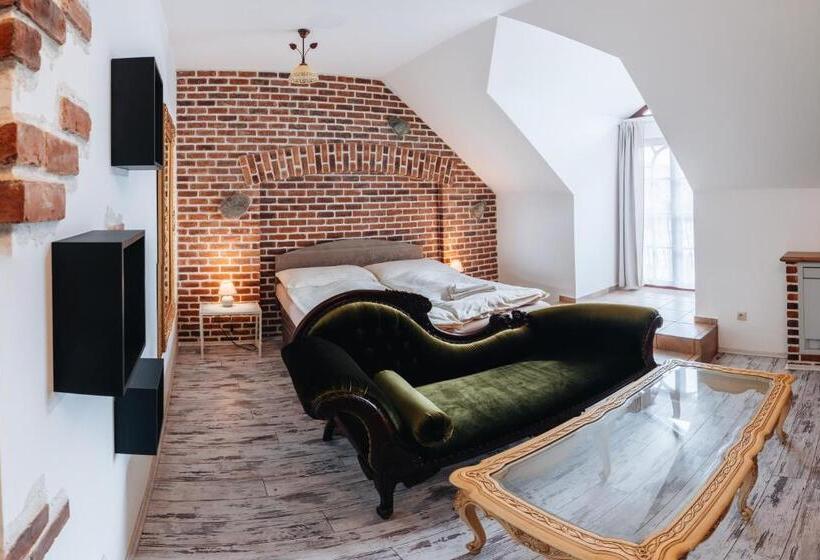 بنسيون Kastély Gróf Zichy