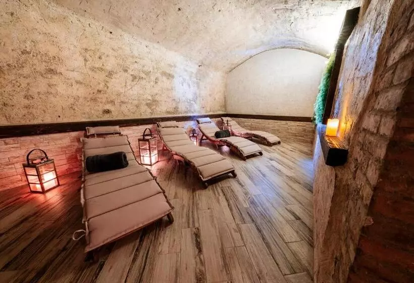 Majatalo Kastély Gróf Zichy