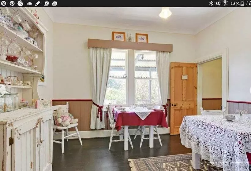 مبيت وإفطار Redcliffe House