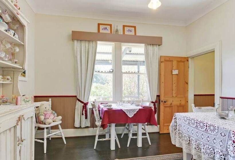 مبيت وإفطار Redcliffe House