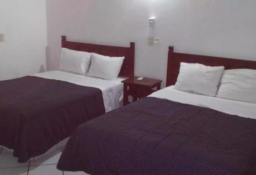 Costa Alegre Hotel & Suites