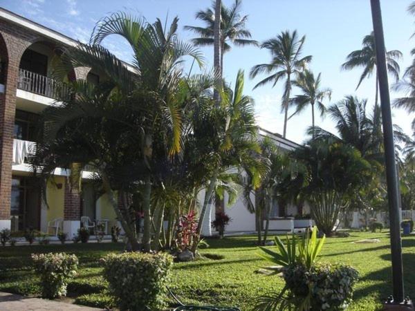 Costa Alegre Hotel & Suites