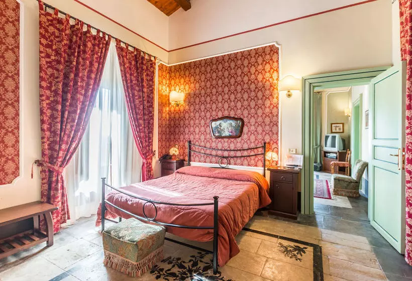 Country  Casina Di Grotta Di Ferro