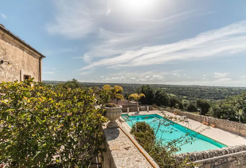 Country  Casina Di Grotta Di Ferro