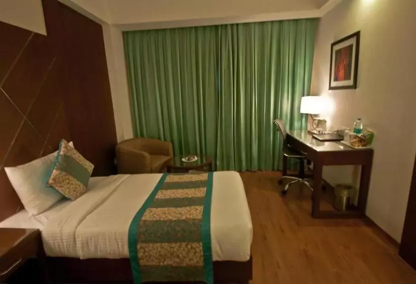 Hotel Pacific Inn Iffco Chowk