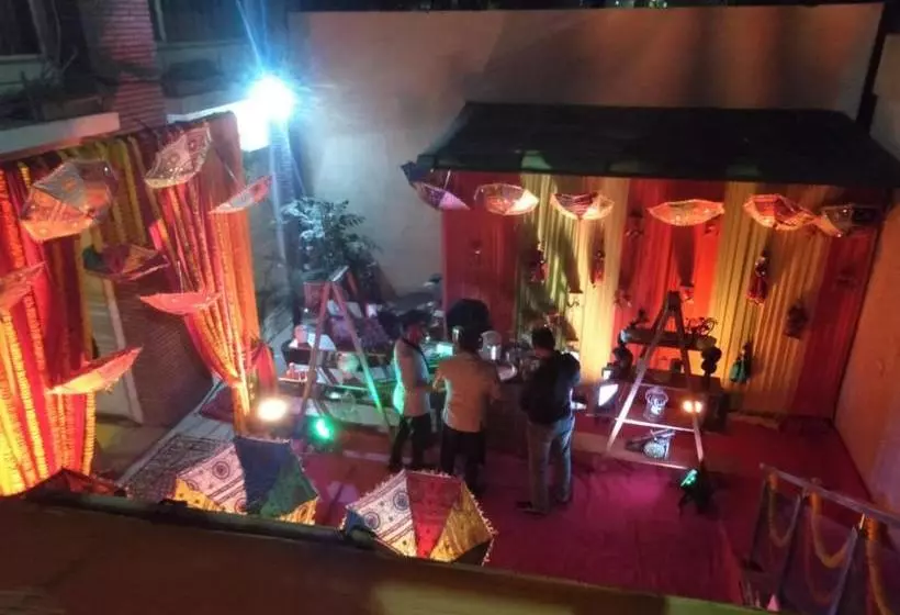 Hotel Pacific Inn Iffco Chowk