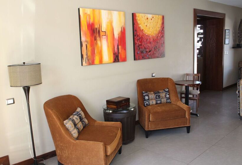 فندق Best Western Cumbres Inn Cd. Cuauhtemoc