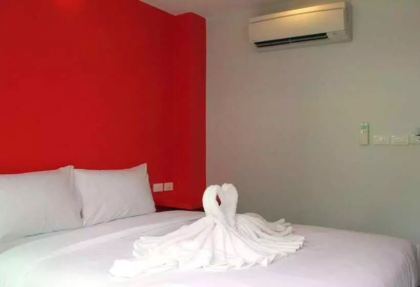 호텔 Cheeky Monkey S Samui