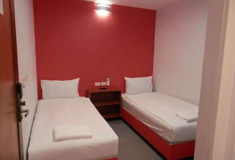 호텔 Cheeky Monkey S Samui