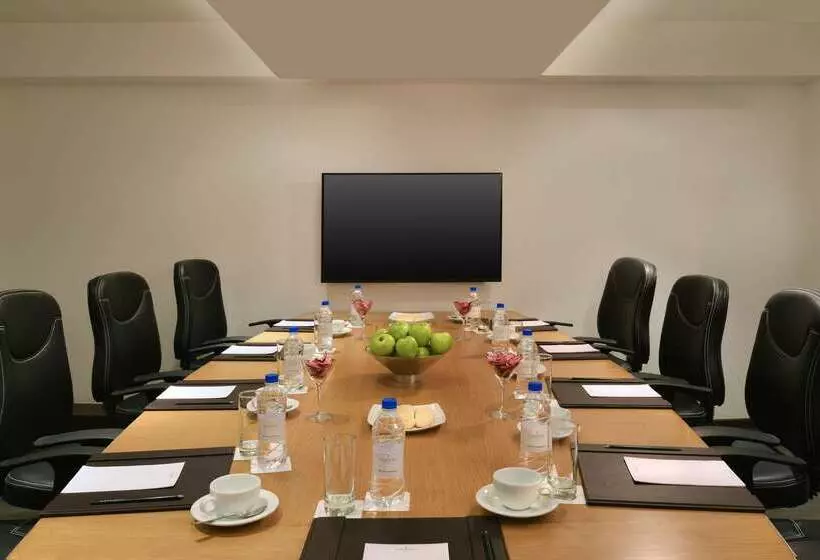 Hotel Country Inn & Suites By Radisson, Bengaluru Hebbal Road