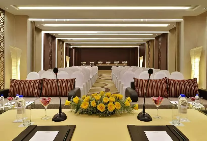 Hotel Country Inn & Suites By Radisson, Bengaluru Hebbal Road