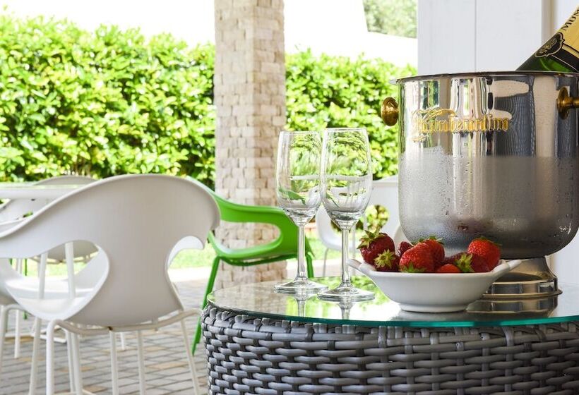 ホテル Donnosanto Residence