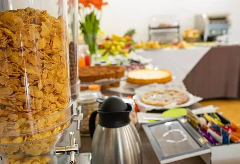 Отель Donnosanto Residence