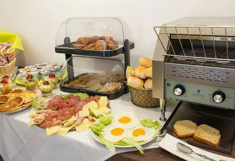 Отель Donnosanto Residence