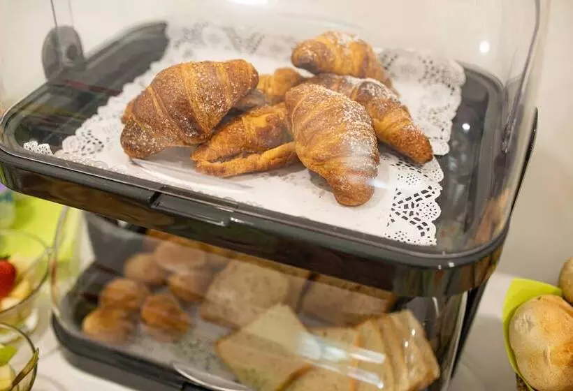 Отель Donnosanto Residence