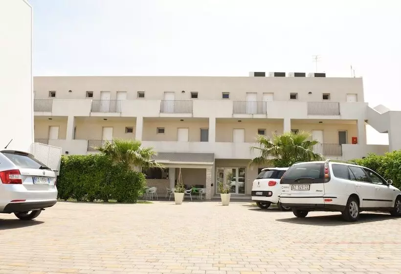 Отель Donnosanto Residence