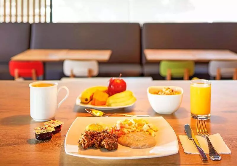 酒店 Ibis Culiacan