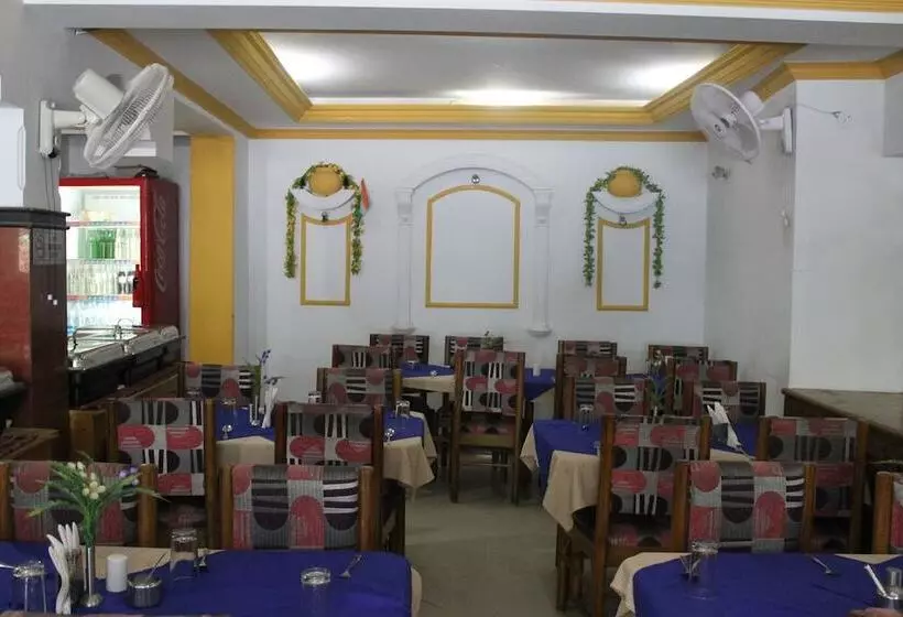 هتل Jeevak International