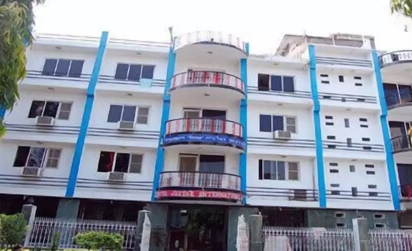 هتل Jeevak International