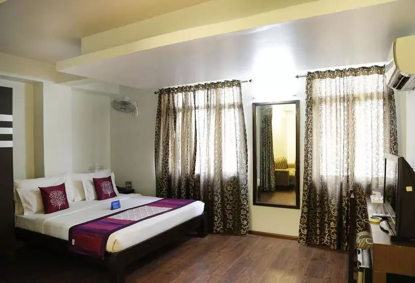 Hotel Oyo Premium Jaipur Junction