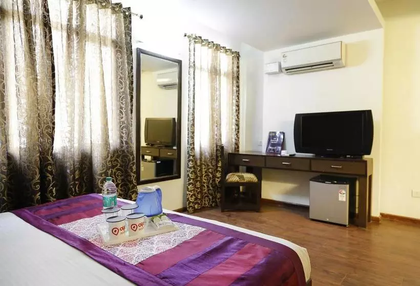 Hotel Oyo Premium Jaipur Junction