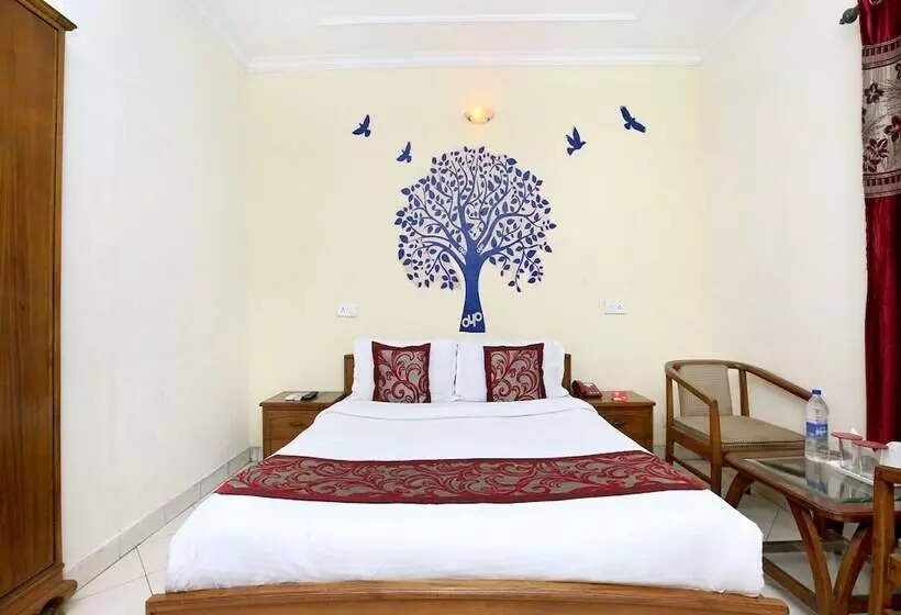 هتل Oyo Rooms Chandigarh Sector 7
