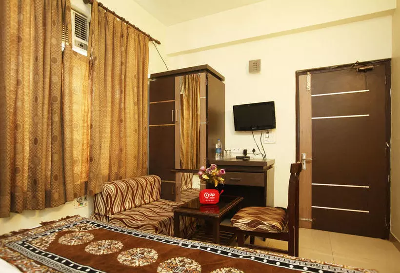 ホテル Oyo Rooms Noida Sector 71