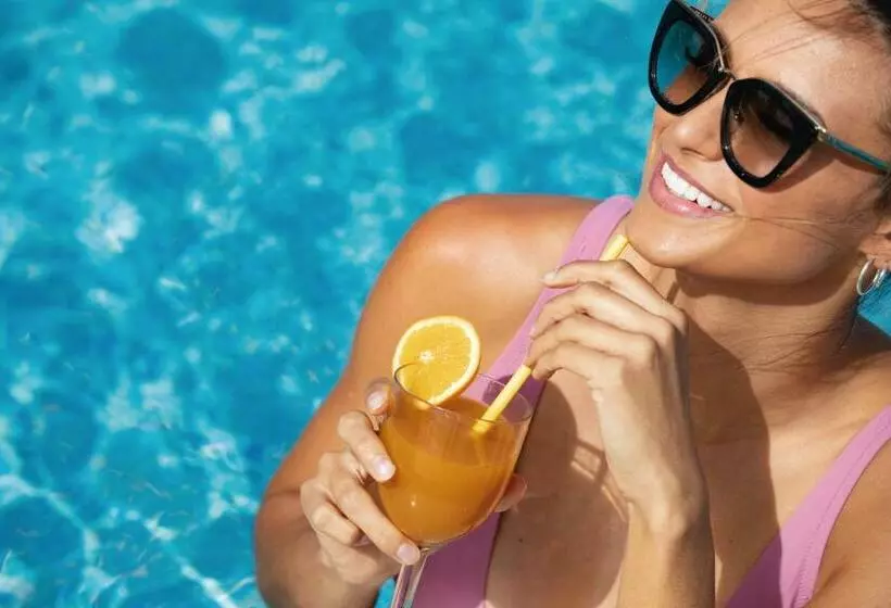 Hotel Riu Turquoise - All Inclusive