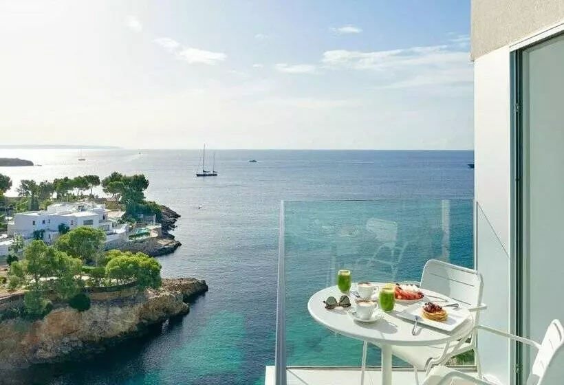 Отель The Donna Portals