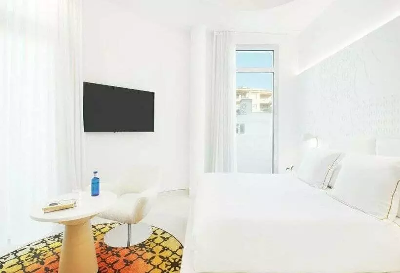 Отель The Donna Portals