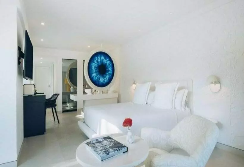 Отель The Donna Portals